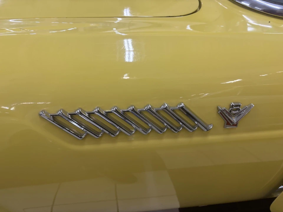 1955 Ford Thunderbird 1st Gen - Image 26 of 31