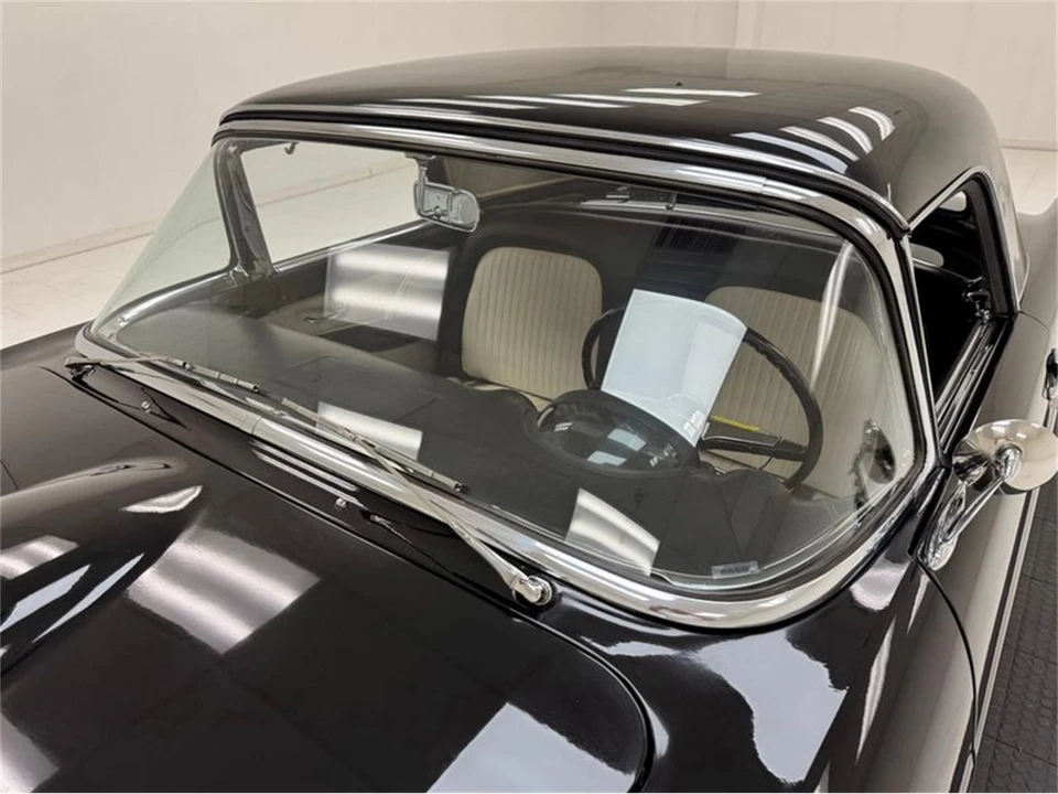 1955 Ford Thunderbird 1st Gen - Image 21 of 31