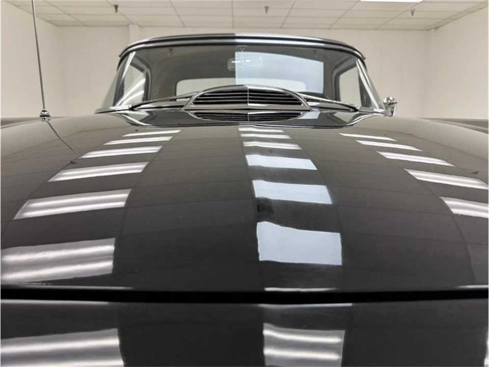 1955 Ford Thunderbird 1st Gen - Image 17 of 31