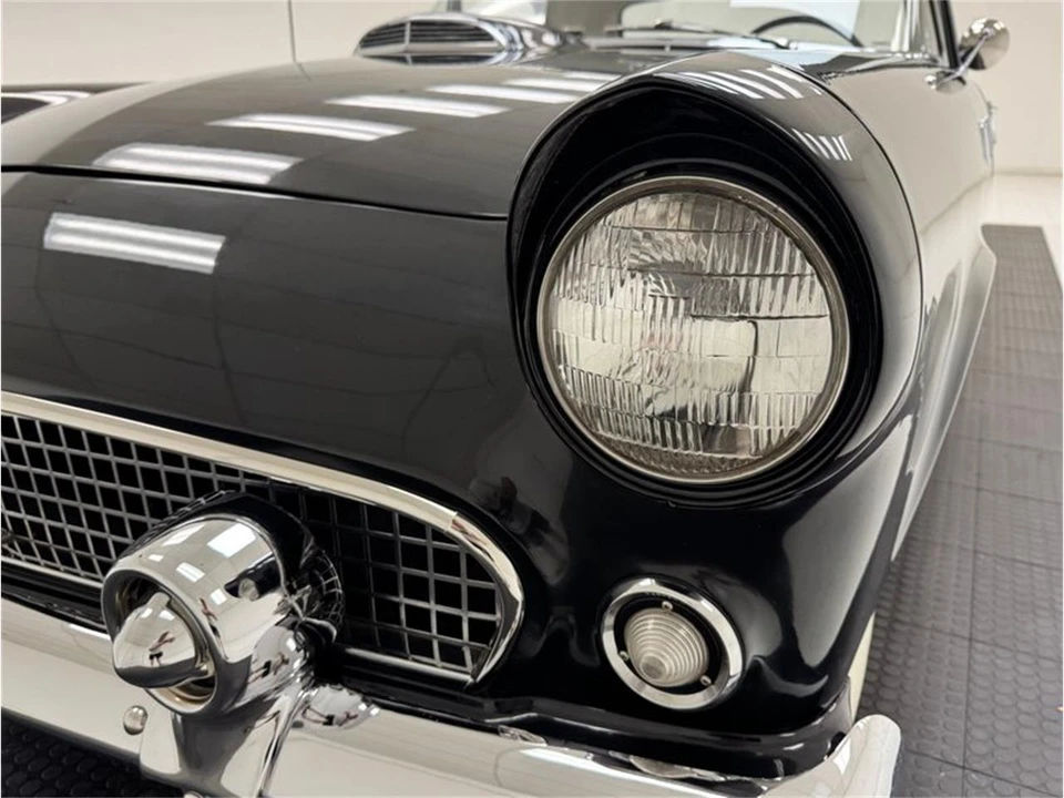 1955 Ford Thunderbird 1st Gen - Image 18 of 31