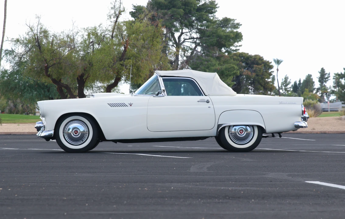 1955 Ford Thunderbird 1st Gen - Image 28 of 31