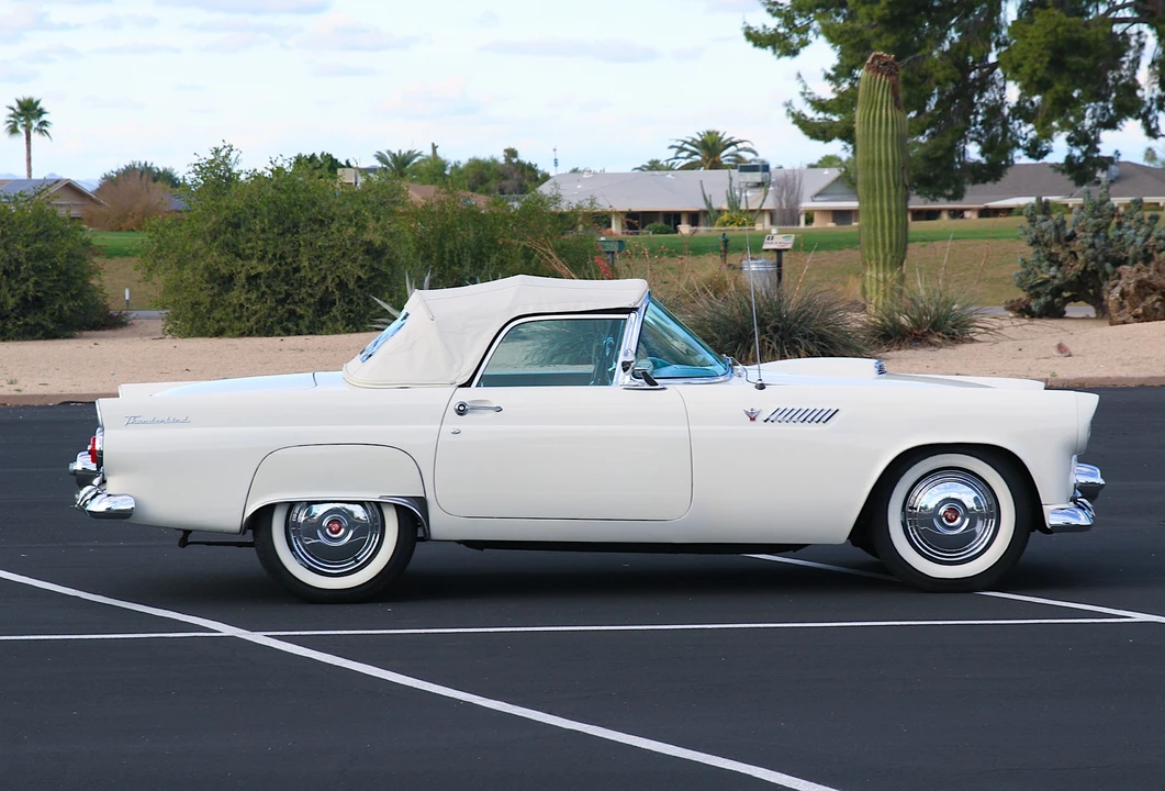 1955 Ford Thunderbird 1st Gen - Image 25 of 31