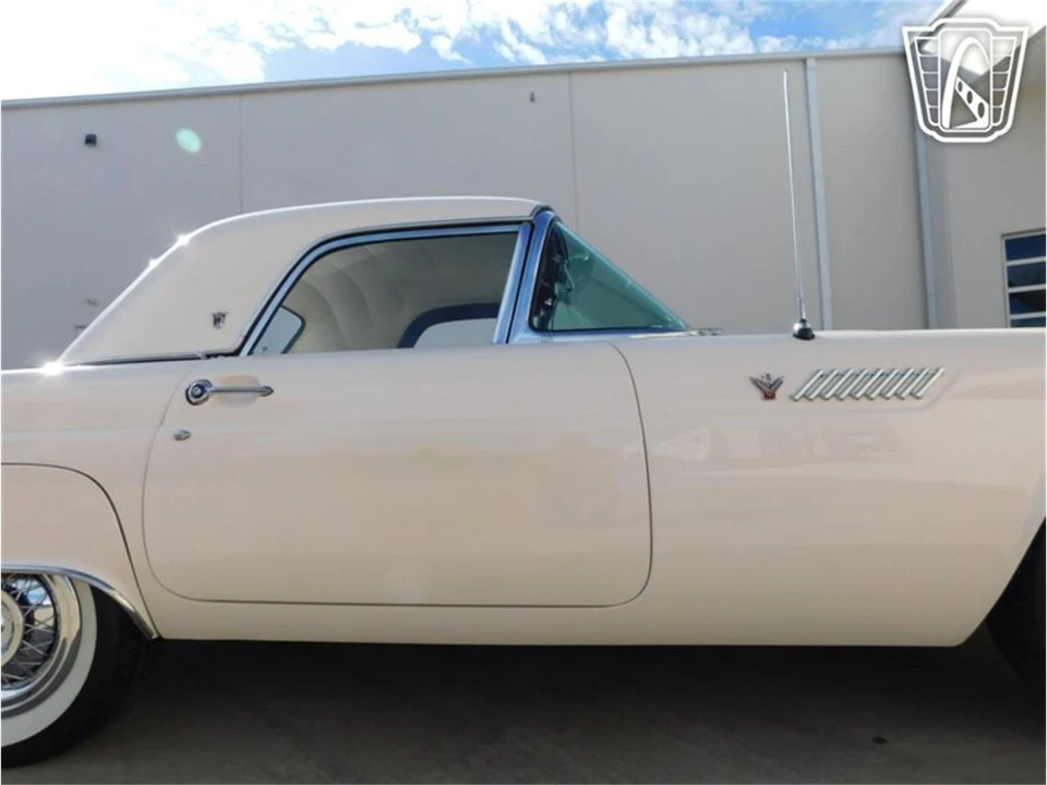 1955 Ford Thunderbird 1st Gen - Image 30 of 31