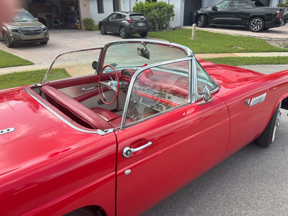 1955 Ford Thunderbird 1st Gen - Image 26 of 31