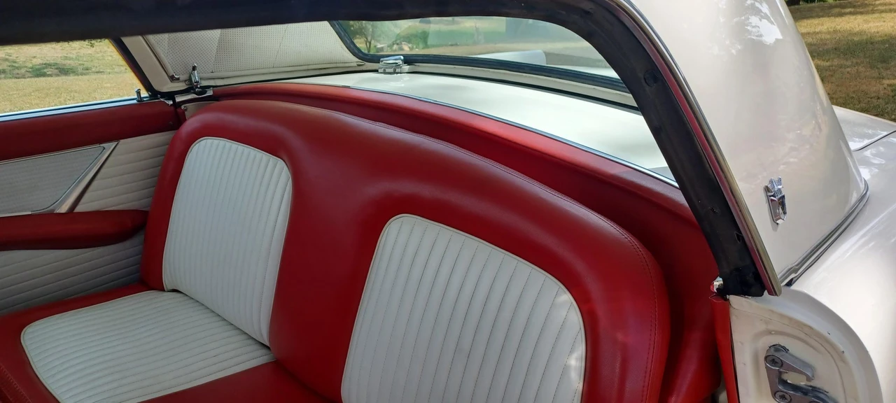 1955 Ford Thunderbird 1st Gen - Image 28 of 31