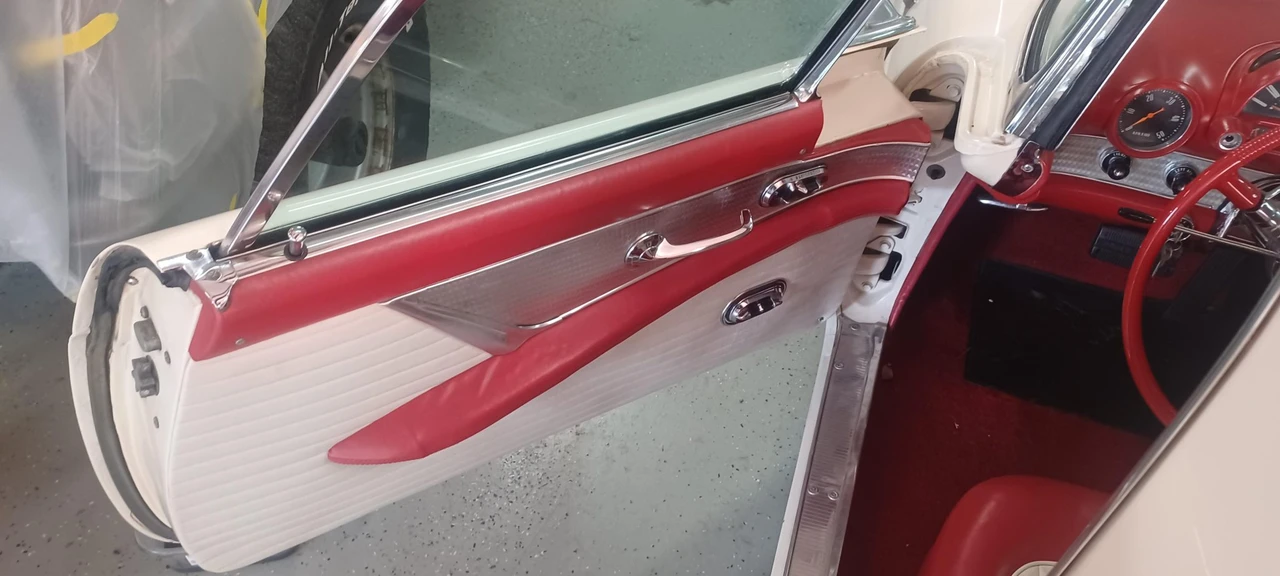 1955 Ford Thunderbird 1st Gen - Image 30 of 31