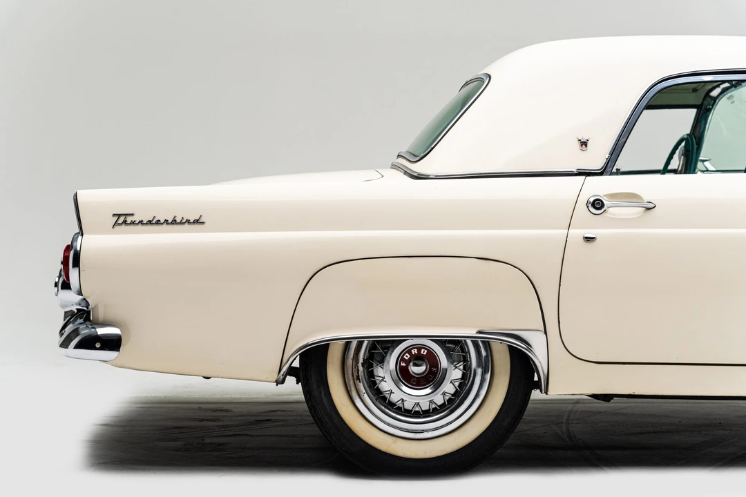 1955 Ford Thunderbird 1st Gen - Image 28 of 31