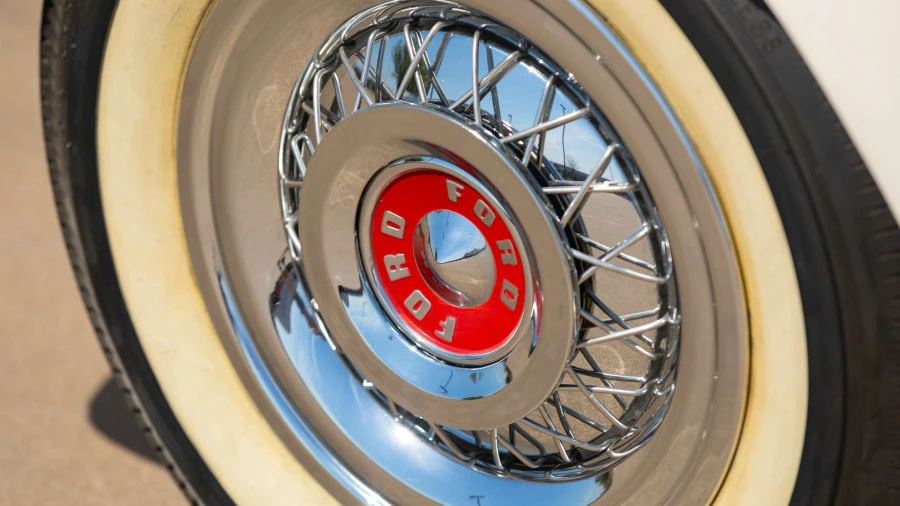 1955 Ford Thunderbird 1st Gen - Image 15 of 25