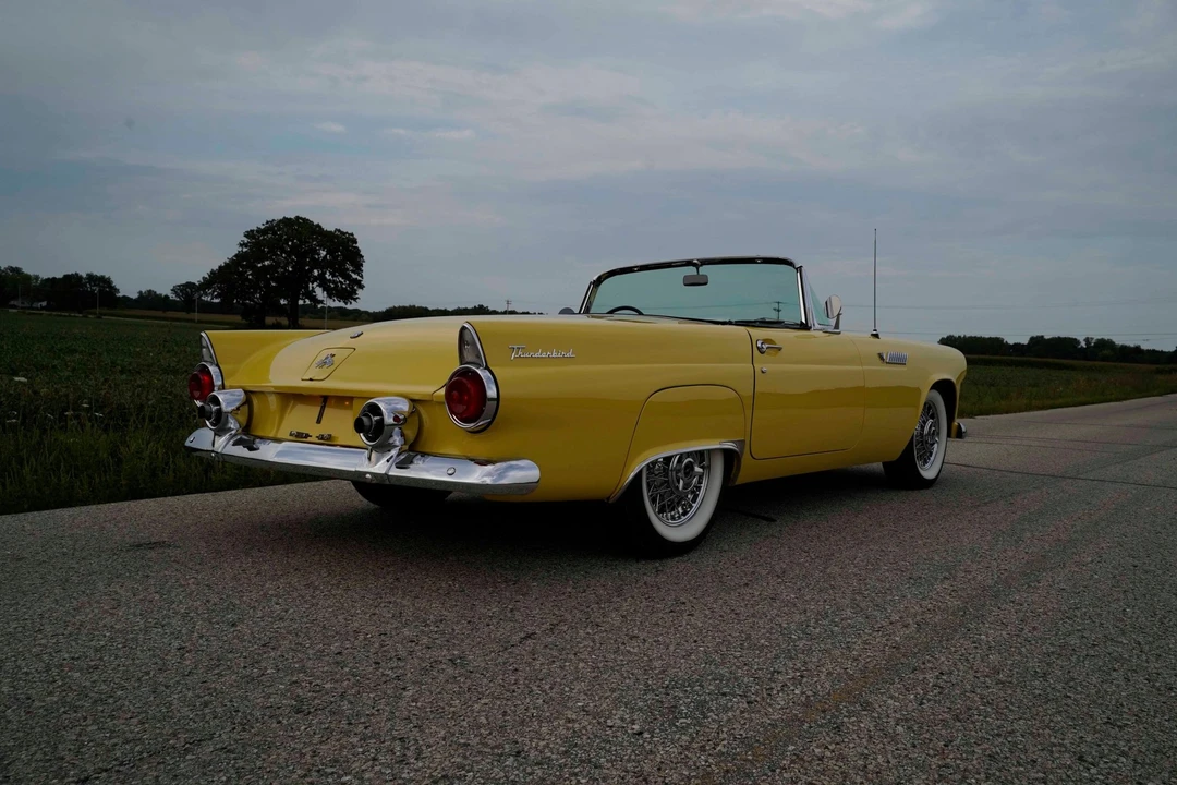1955 Ford Thunderbird 1st Gen - Image 22 of 31