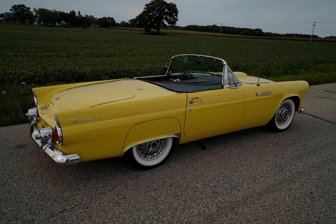 1955 Ford Thunderbird 1st Gen - Image 27 of 31