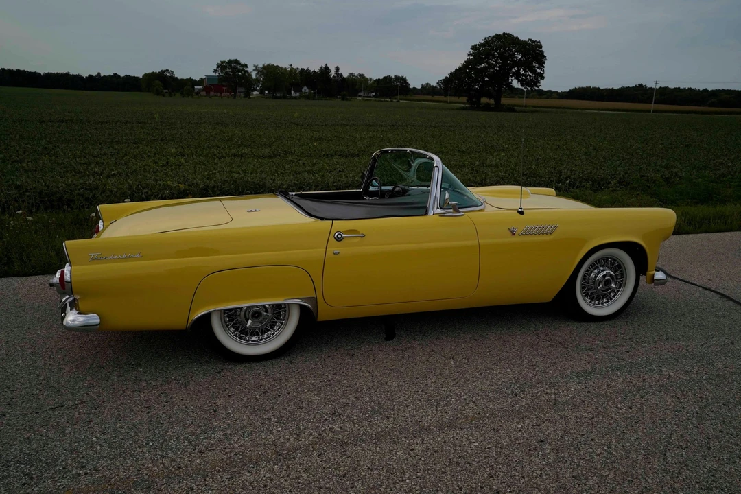 1955 Ford Thunderbird 1st Gen - Image 28 of 31