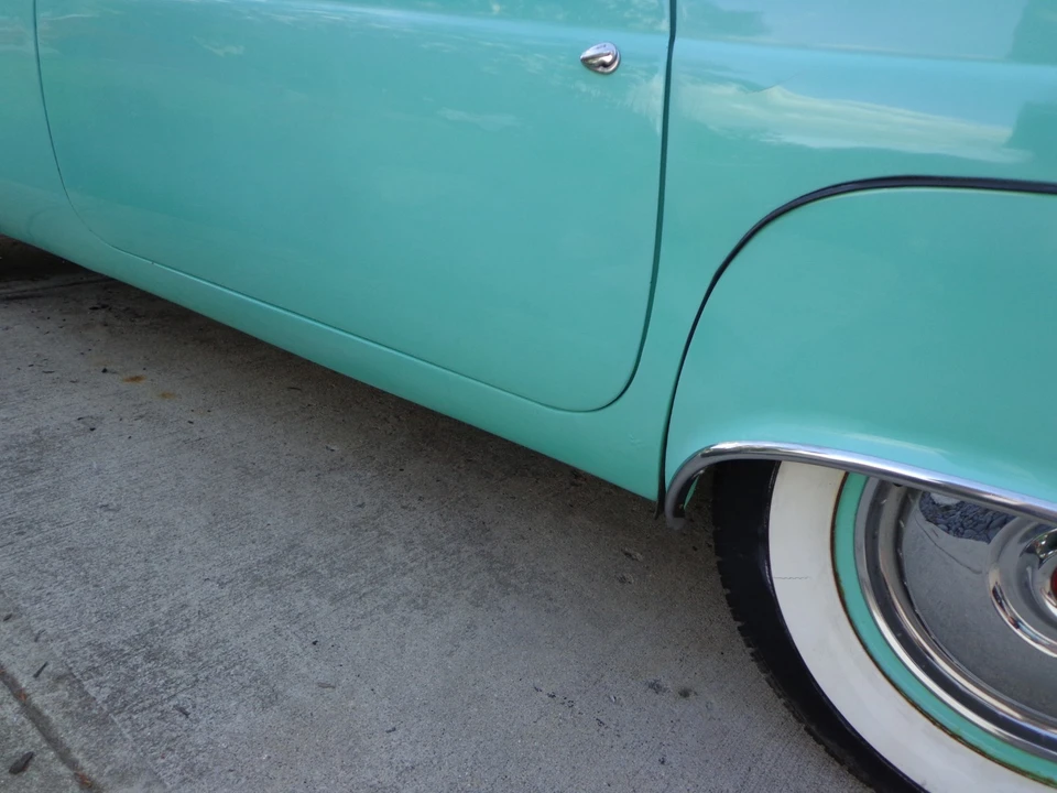 1955 Ford Thunderbird 1st Gen - Image 21 of 31