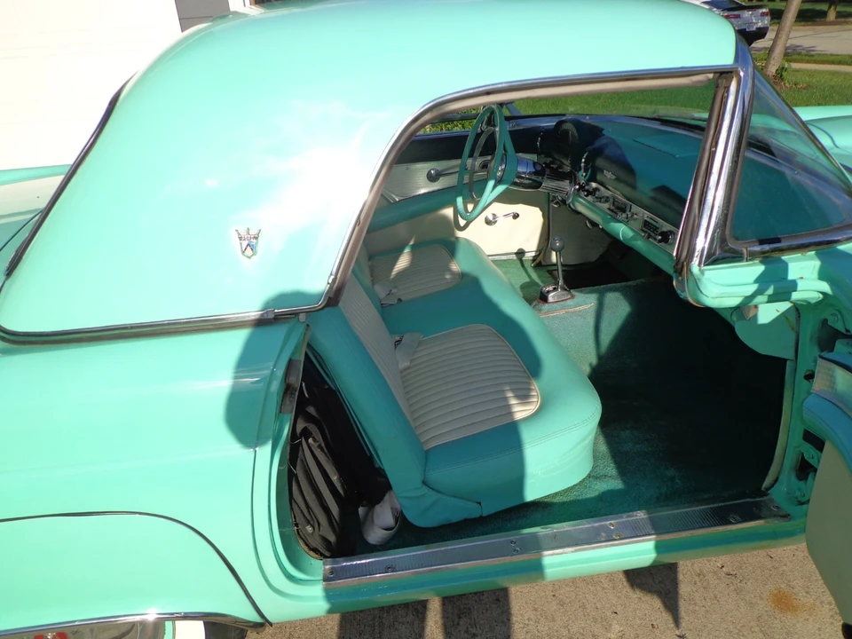 1955 Ford Thunderbird 1st Gen - Image 23 of 31