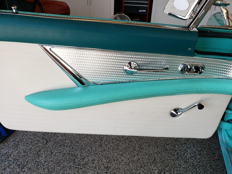 1955 Ford Thunderbird 1st Gen - Image 25 of 31