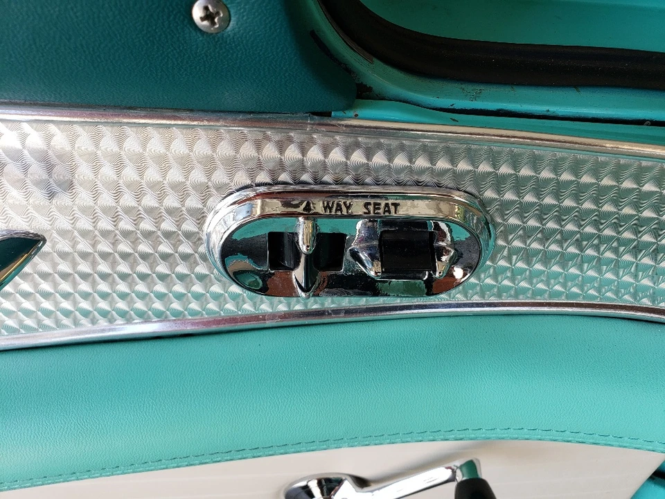 1955 Ford Thunderbird 1st Gen - Image 29 of 31