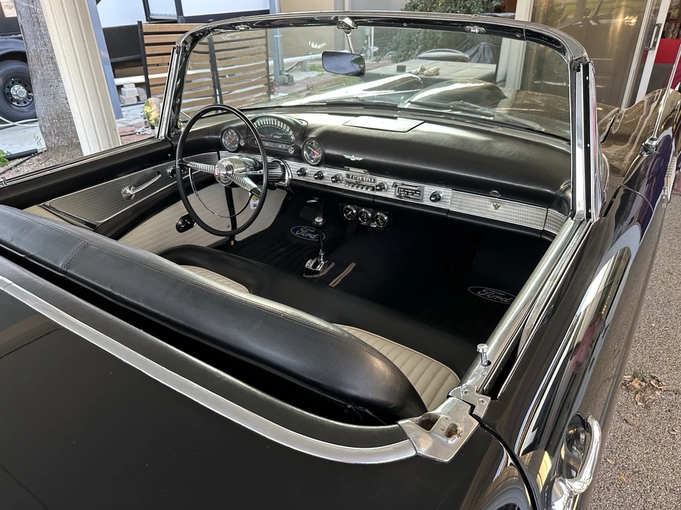 1955 Ford Thunderbird 1st Gen - Image 15 of 21