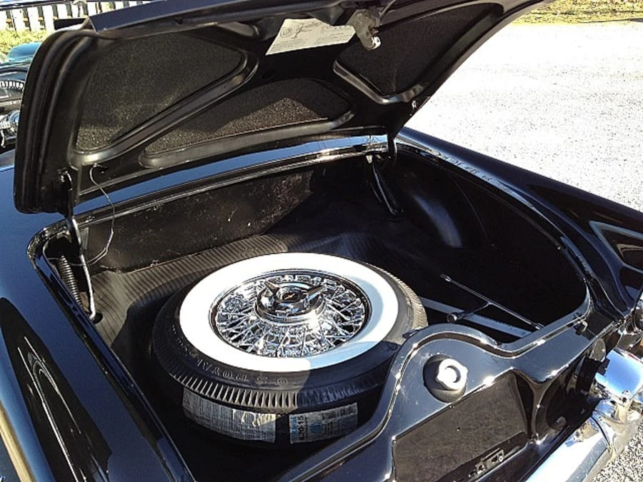 1955 Ford Thunderbird 1st Gen - Image 6 of 10