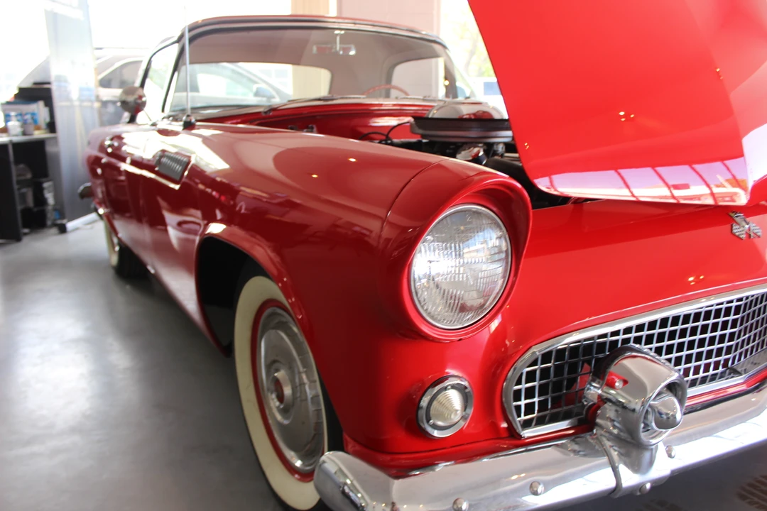 1955 Ford Thunderbird 1st Gen - Image 27 of 31