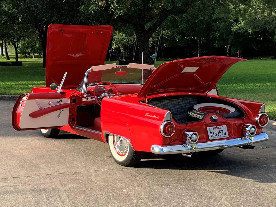 1955 Ford Thunderbird 1st Gen - Image 24 of 31