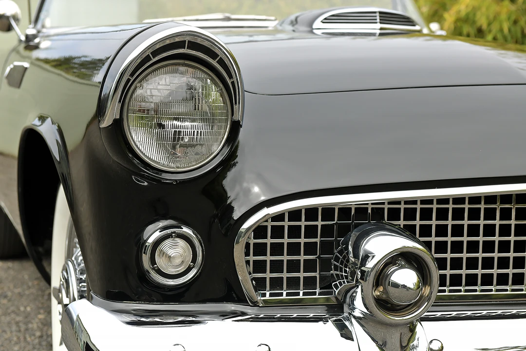 1955 Ford Thunderbird 1st Gen - Image 29 of 31