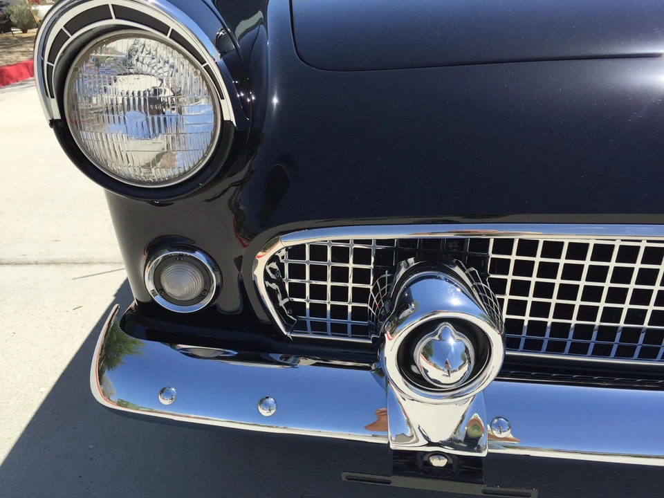 1955 Ford Thunderbird 1st Gen - Image 26 of 31
