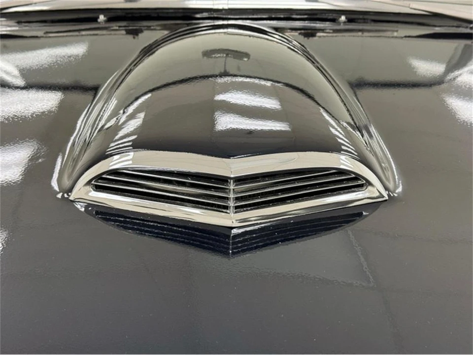 1955 Ford Thunderbird 1st Gen - Image 14 of 31