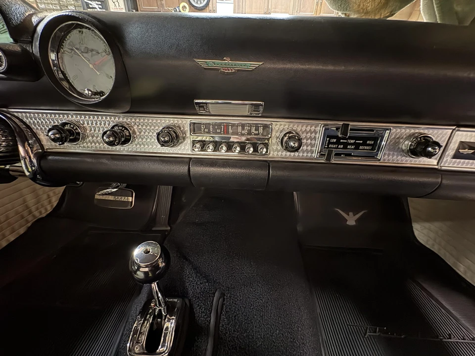 1955 Ford Thunderbird 1st Gen - Image 24 of 31