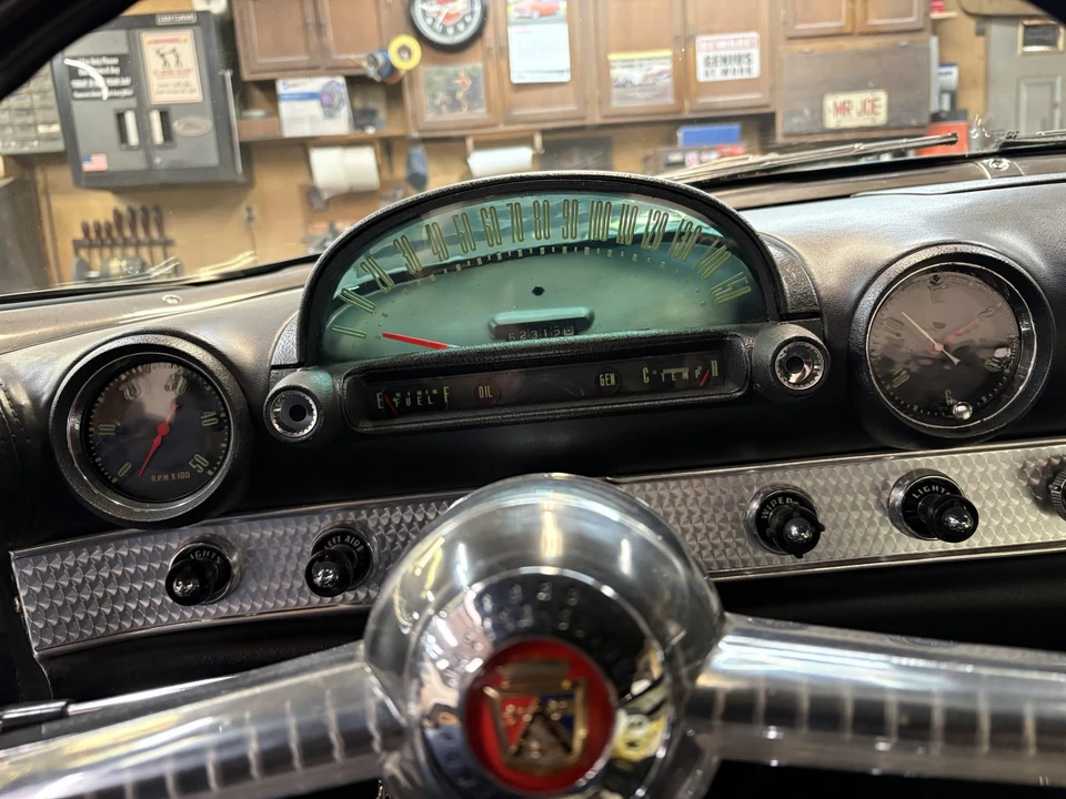 1955 Ford Thunderbird 1st Gen - Image 22 of 31