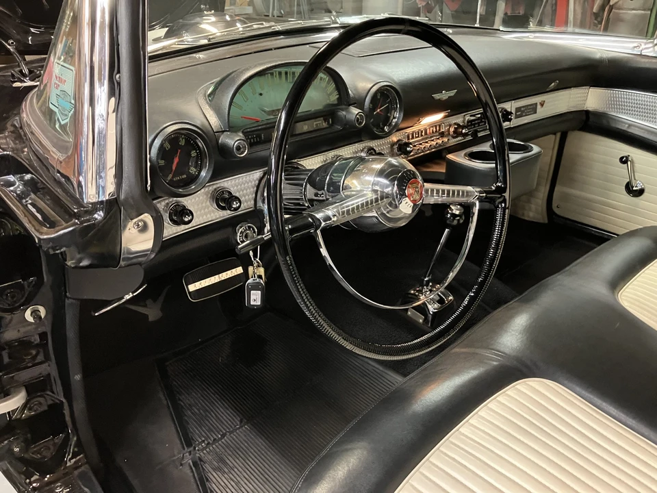 1955 Ford Thunderbird 1st Gen - Image 20 of 31