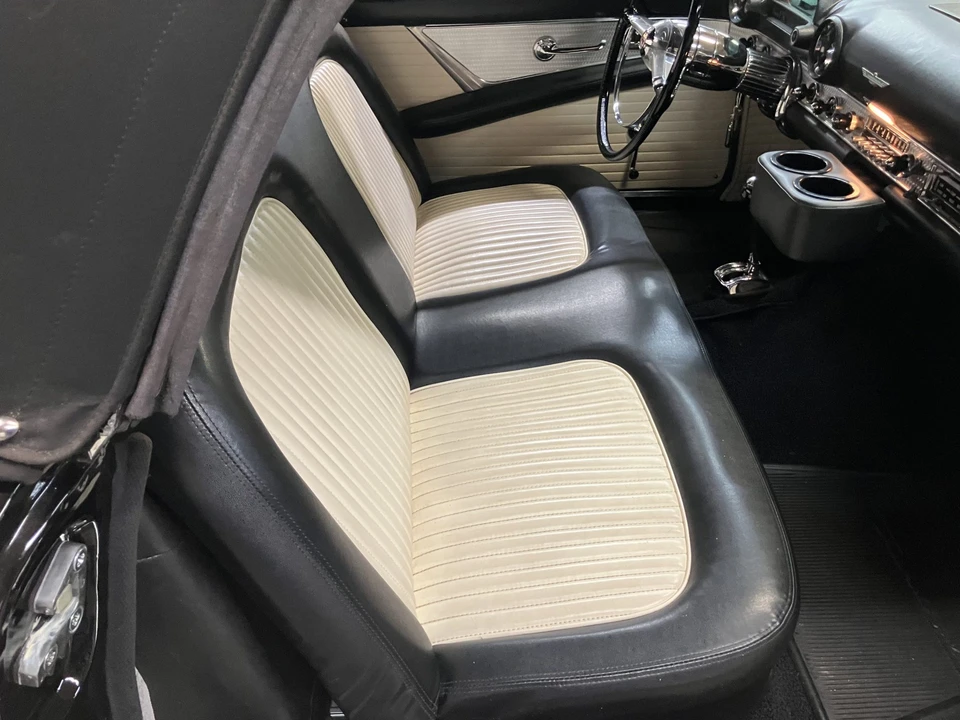 1955 Ford Thunderbird 1st Gen - Image 17 of 31
