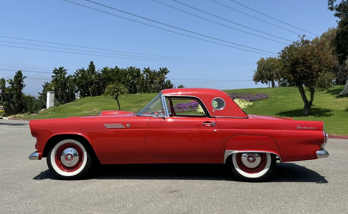 1955 Ford Thunderbird 1st Gen - Image 27 of 31