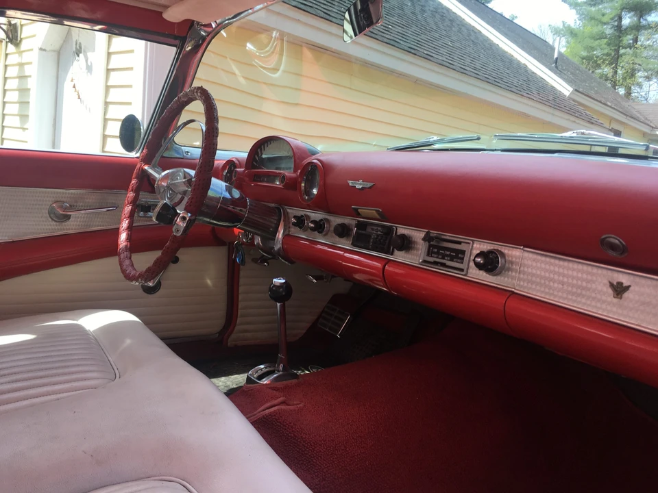 1955 Ford Thunderbird 1st Gen - Image 27 of 31