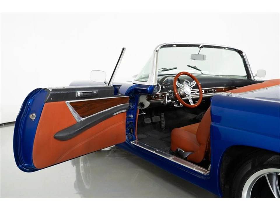 1955 Ford Thunderbird 1st Gen - Image 23 of 31