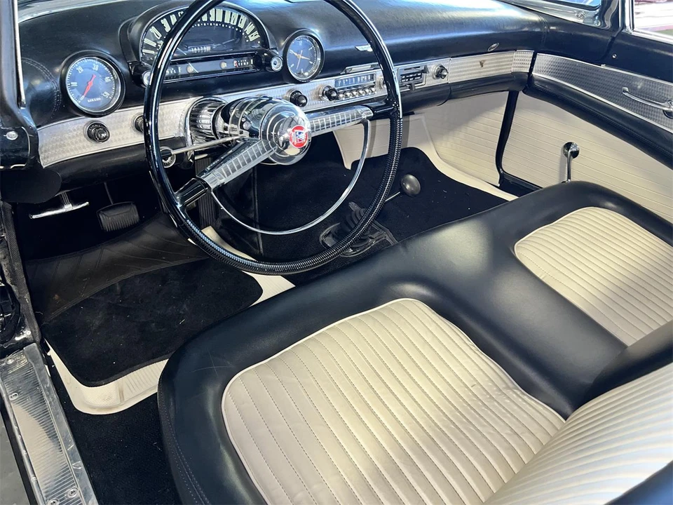 1955 Ford Thunderbird 1st Gen - Image 19 of 22
