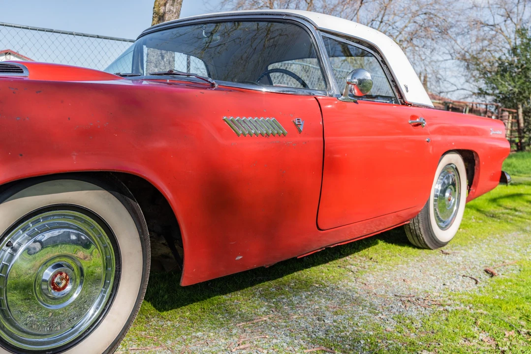 1955 Ford Thunderbird 1st Gen - Image 28 of 31