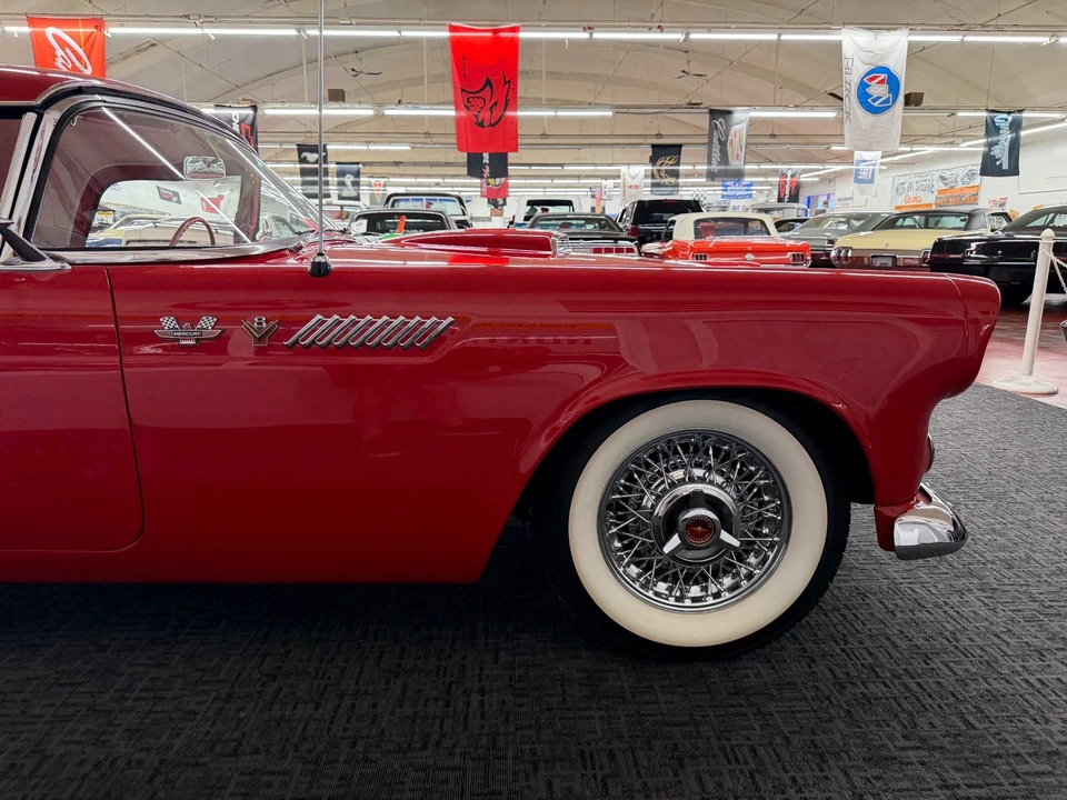 1955 Ford Thunderbird 1st Gen - Image 28 of 31
