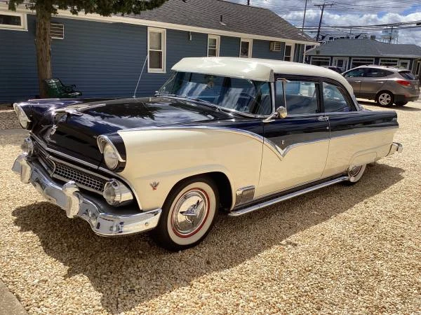 1955 Ford Fairlane 1st Gen - Image 8 of 16