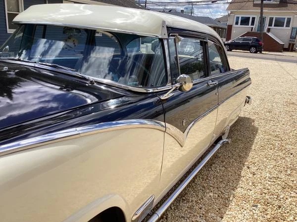 1955 Ford Fairlane 1st Gen - Image 4 of 16