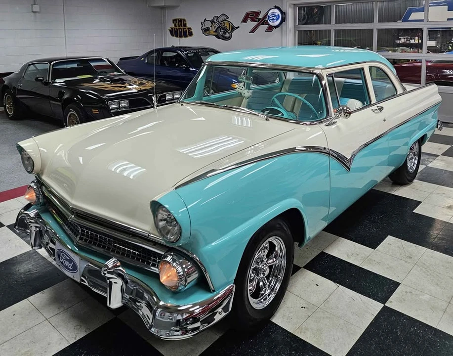 1955 Ford Customline - Image 2 of 20