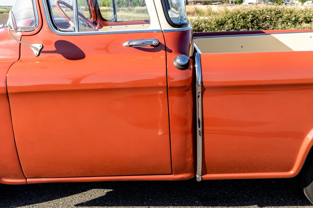 1955 GMC Suburban 4th Gen - Image 15 of 31