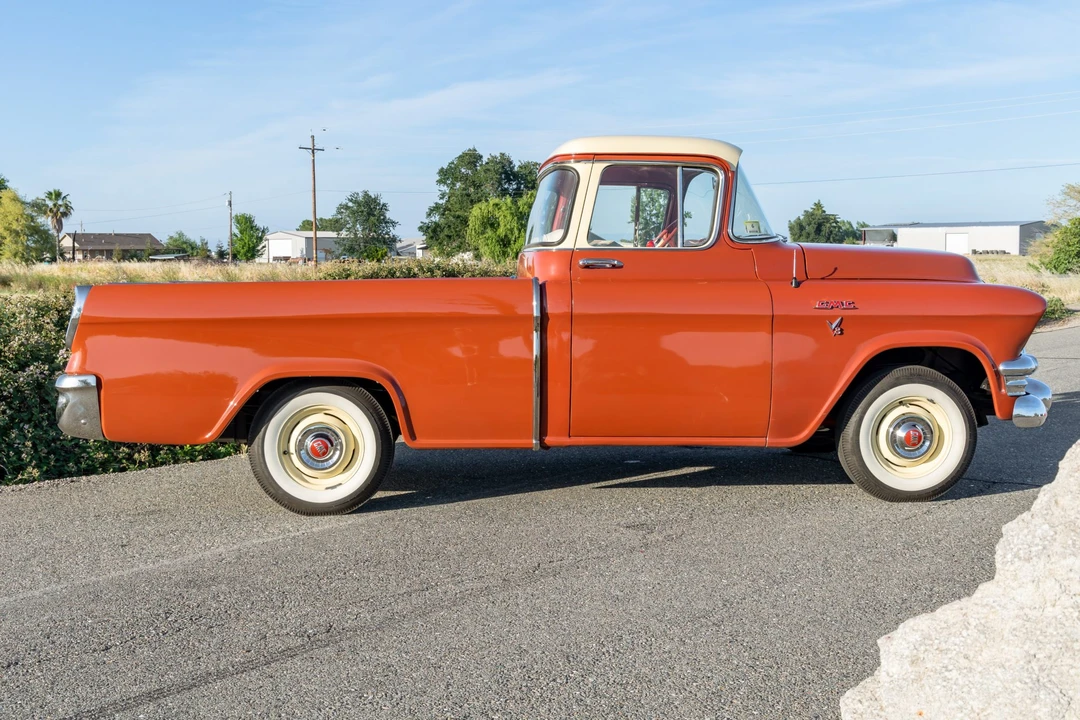 1955 GMC Suburban 4th Gen - Image 5 of 31