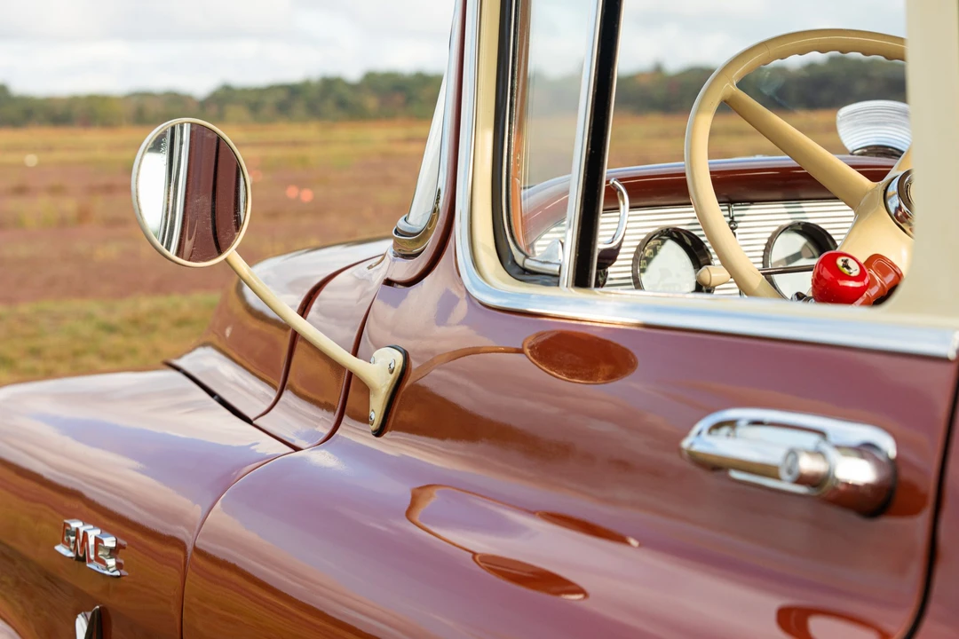 1955 GMC Suburban 4th Gen - Image 27 of 31