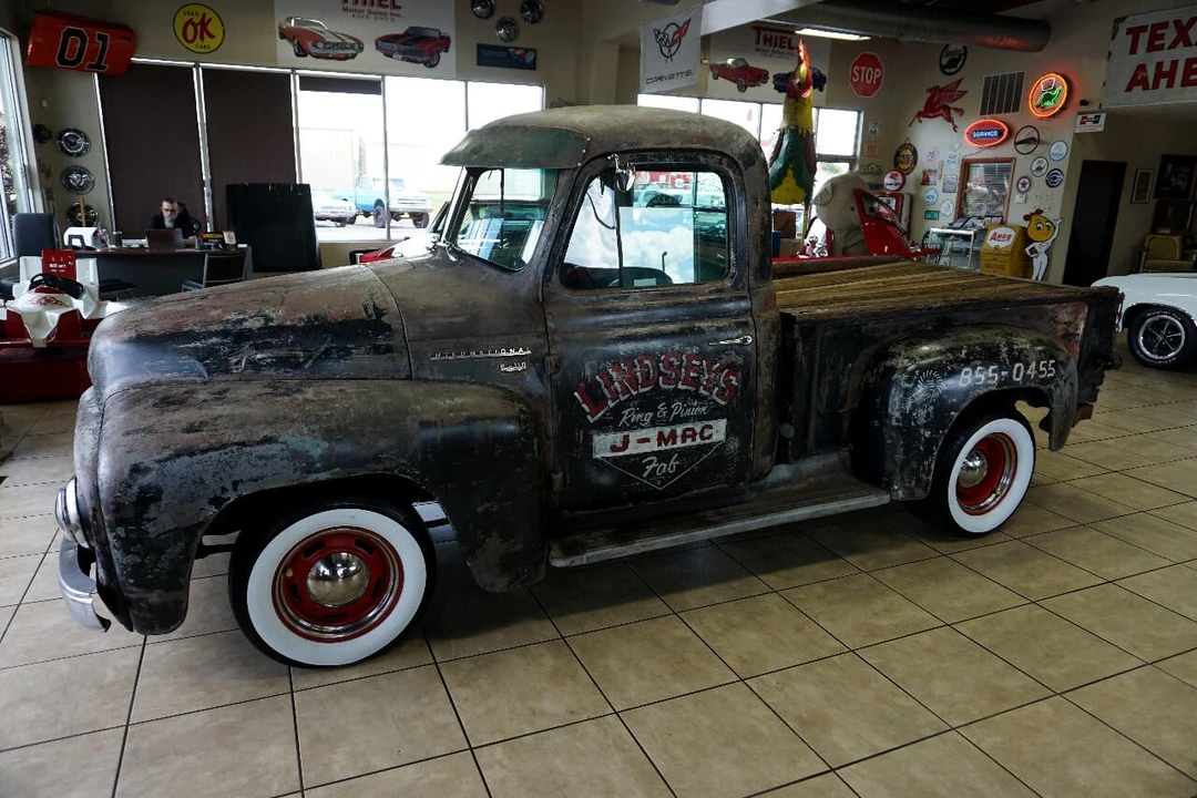 1955 International - Image 4 of 21