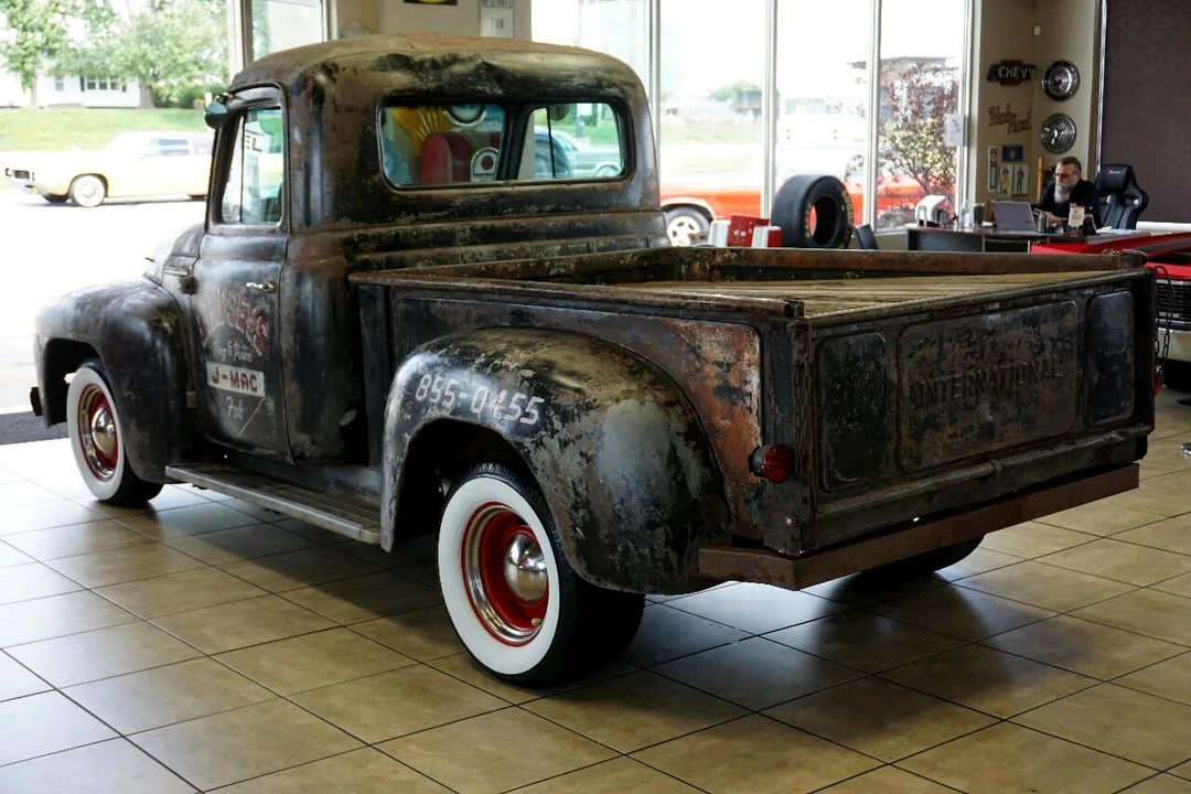1955 International - Image 6 of 21