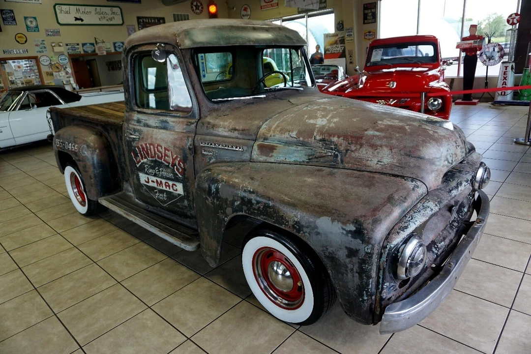 1955 International - Image 12 of 21