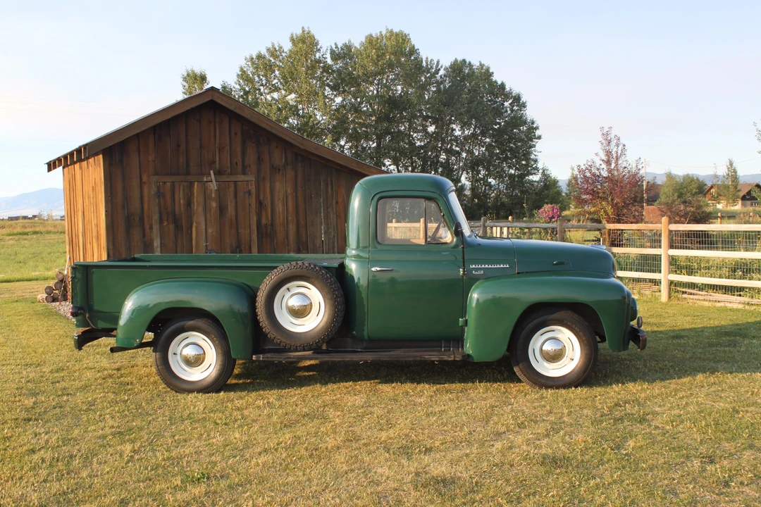 1955 International Harvester Pickup - Image 2 of 31