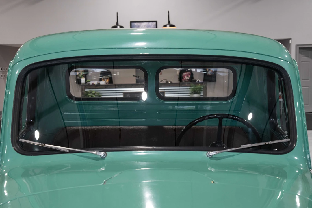 1955 International - Image 22 of 31