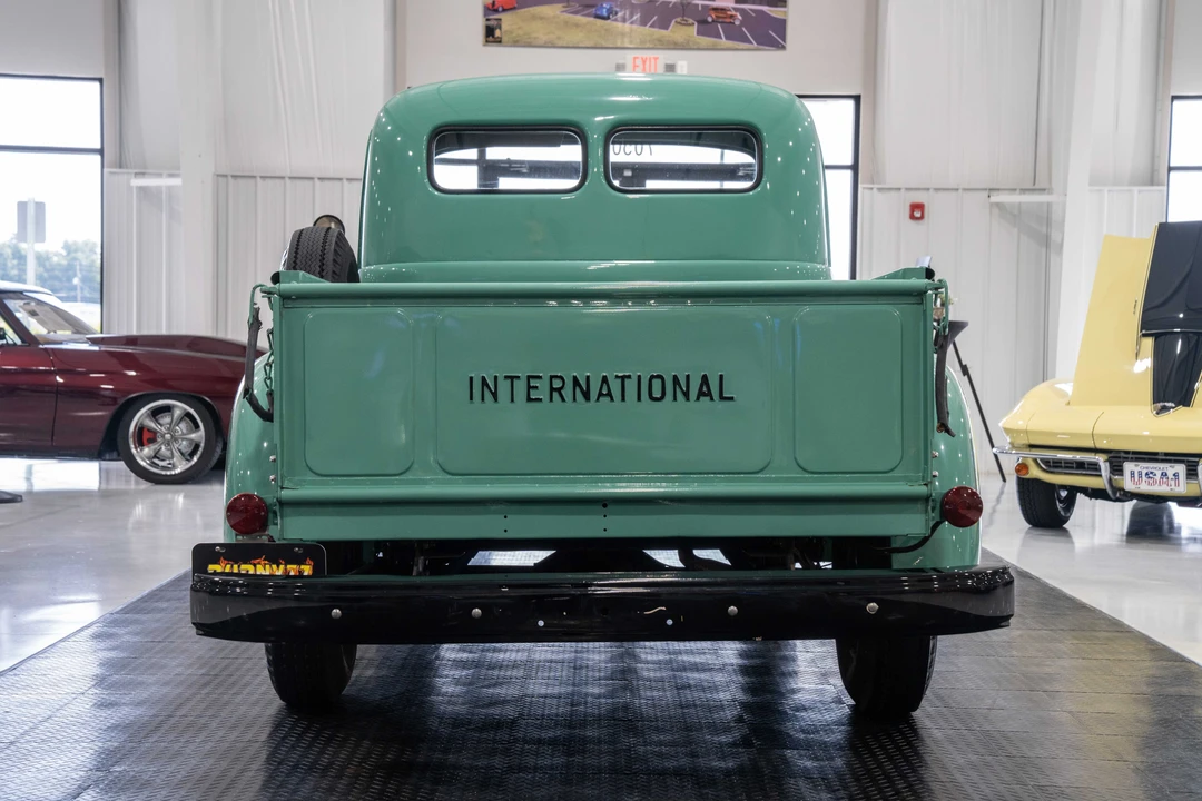 1955 International - Image 3 of 31