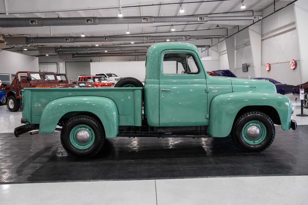 1955 International - Image 5 of 31