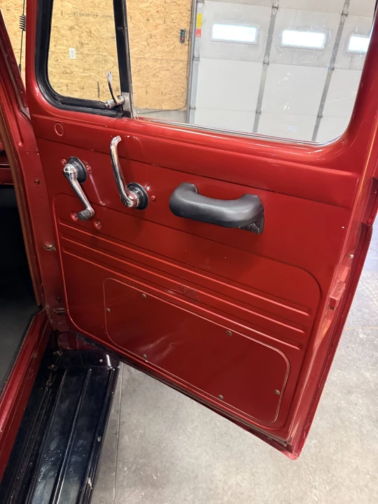 1955 International - Image 22 of 31